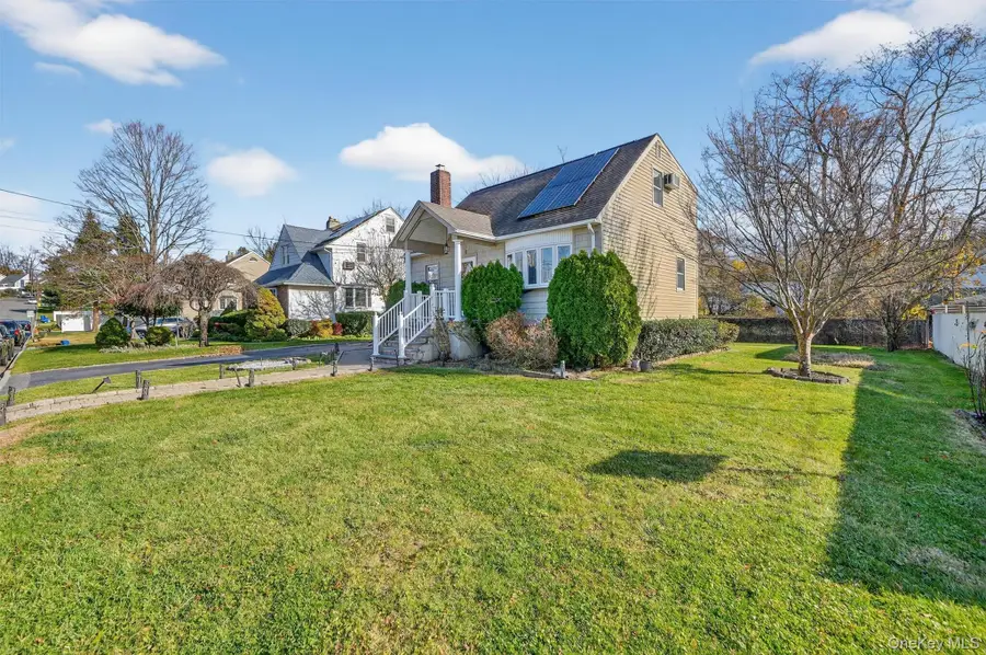 8 Robbins Avenue, Elmsford, NY 10523 - Image #2