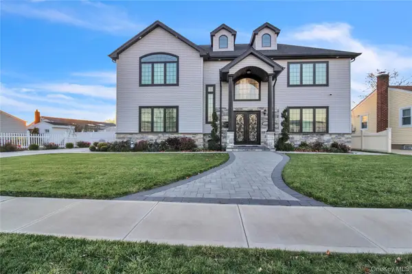 858 Prescott Street, Valley Stream, NY 11580