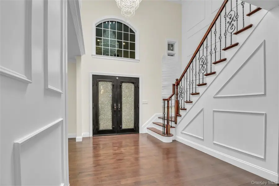 858 Prescott Street, Valley Stream, NY 11580 - Image #3