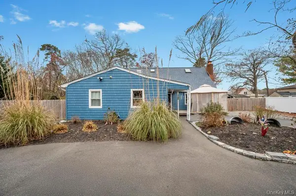 154 Woodland Avenue, Central Islip, NY 11722