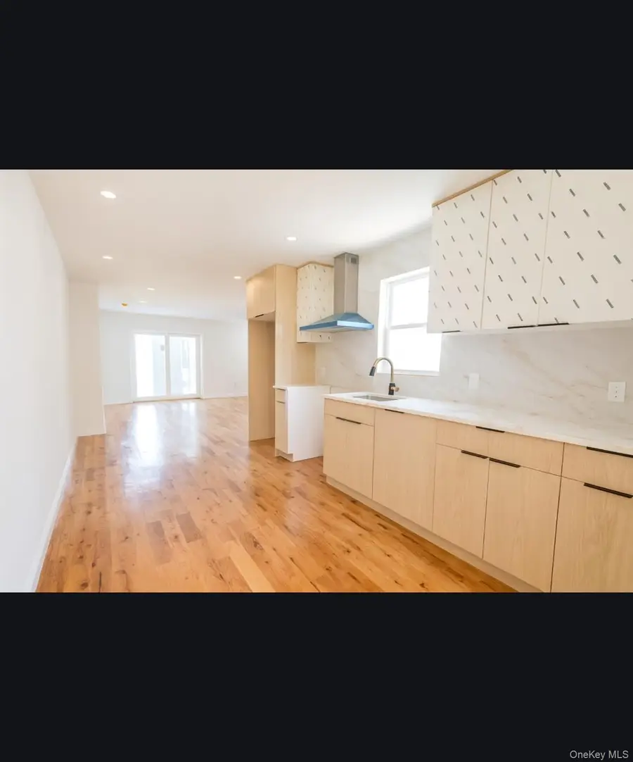1379 East 93, Brooklyn, NY 11236 - Image #3