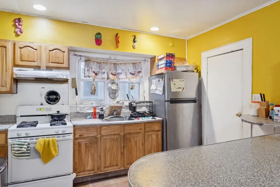 13 Academy Street, Patchogue, NY 11772 - Image #3