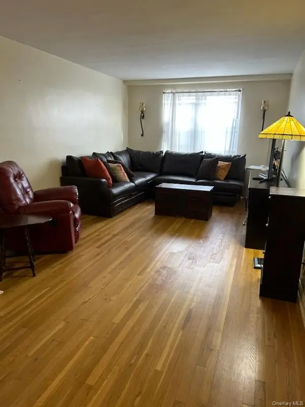 2080 Barnes Avenue #3B, Bronx, NY 10462 - Image #2