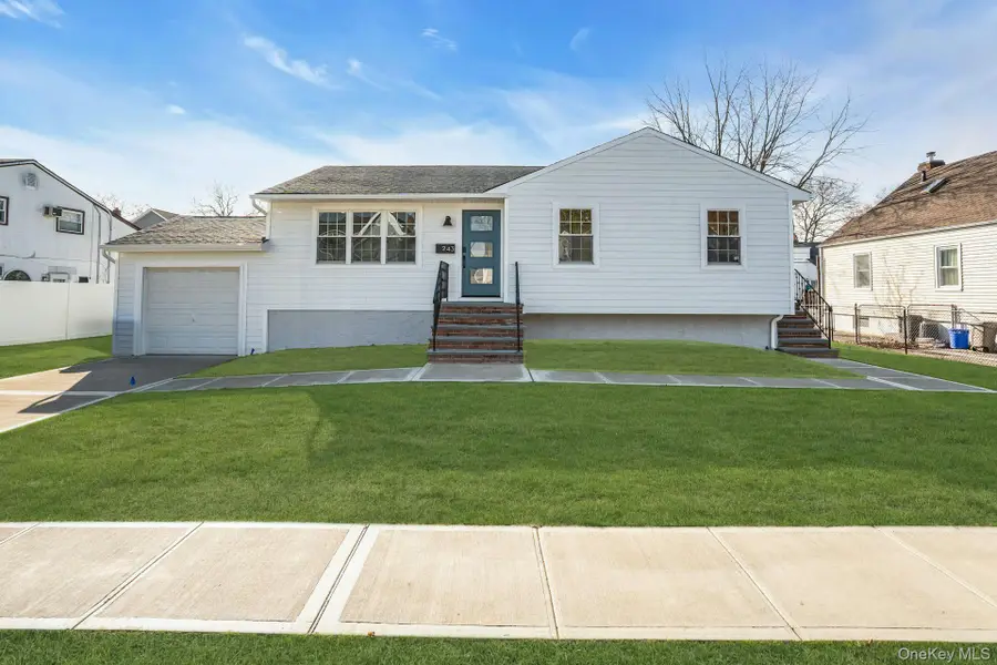 243 Lido Parkway, Lindenhurst, NY 11757 - Image #2