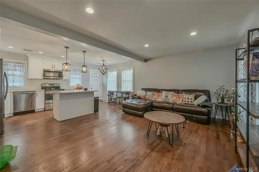 458 Lockwood Drive, Shirley, NY 11967 - Image #3