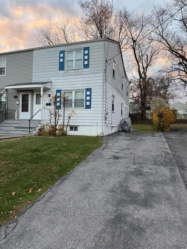 98 Clinton Avenue, New Rochelle, NY 10801