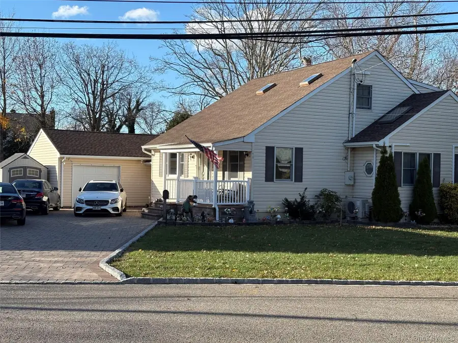 40 Alton Road, Babylon, NY 11702 - Image #3