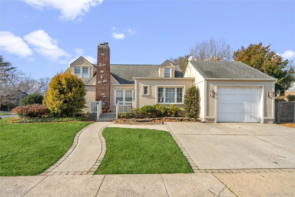 126 Oakland Avenue, West Hempstead, NY 11552 - Image #1