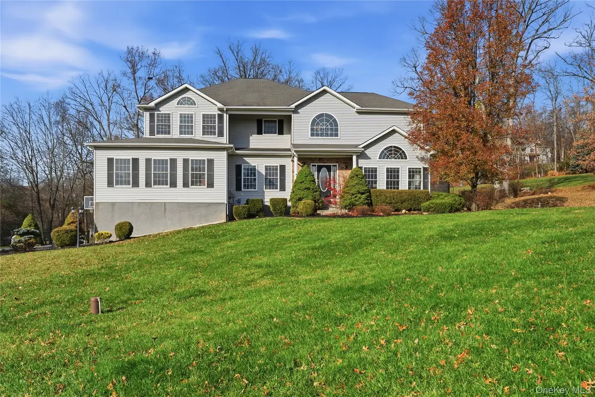 3 Clemence Drive, New Windsor, NY 12553 - Image #1