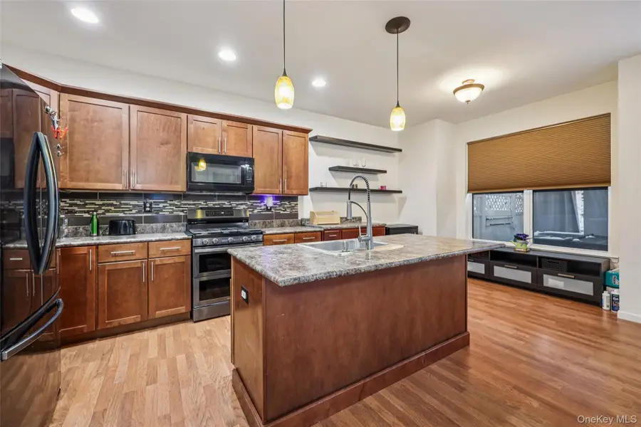 22 Rosecrest Court, Middletown, NY 10940 - Image #3