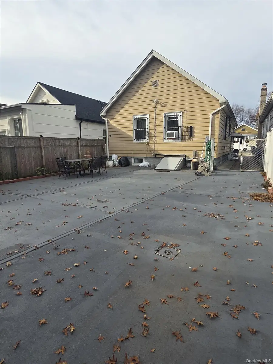 9927 213th Street, Queens Village, NY 11429 - Image #3