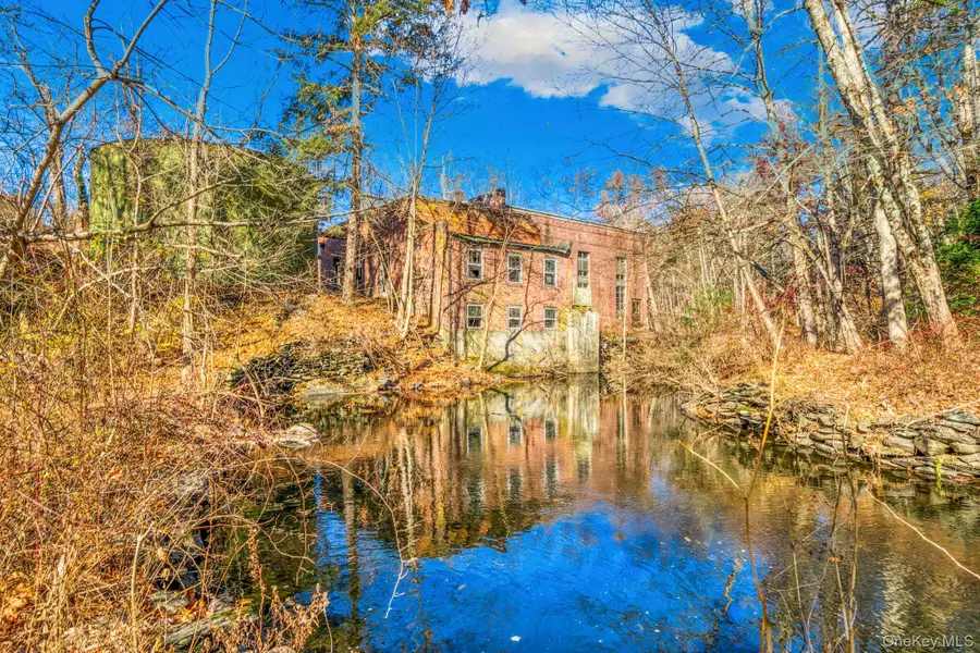 37 E Market Street, Hyde Park, NY 12538 - Image #2