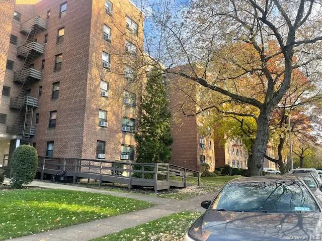 73-45 210 Street #1C, Oakland Gardens, NY 11364 - Image #2