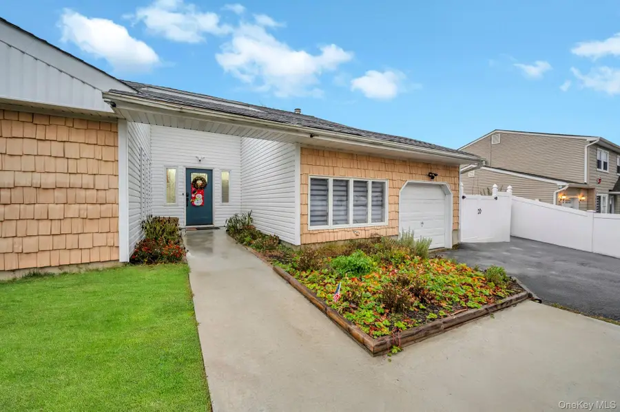 15 Drake Avenue, Bellport, NY 11713 - Image #2