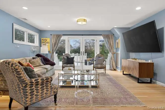 42 Highfield Lane, Roslyn Heights, NY 11577 - #3