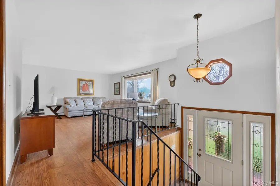 12 Steinhaus Lane, Wappingers Falls, NY 12590 - Image #2