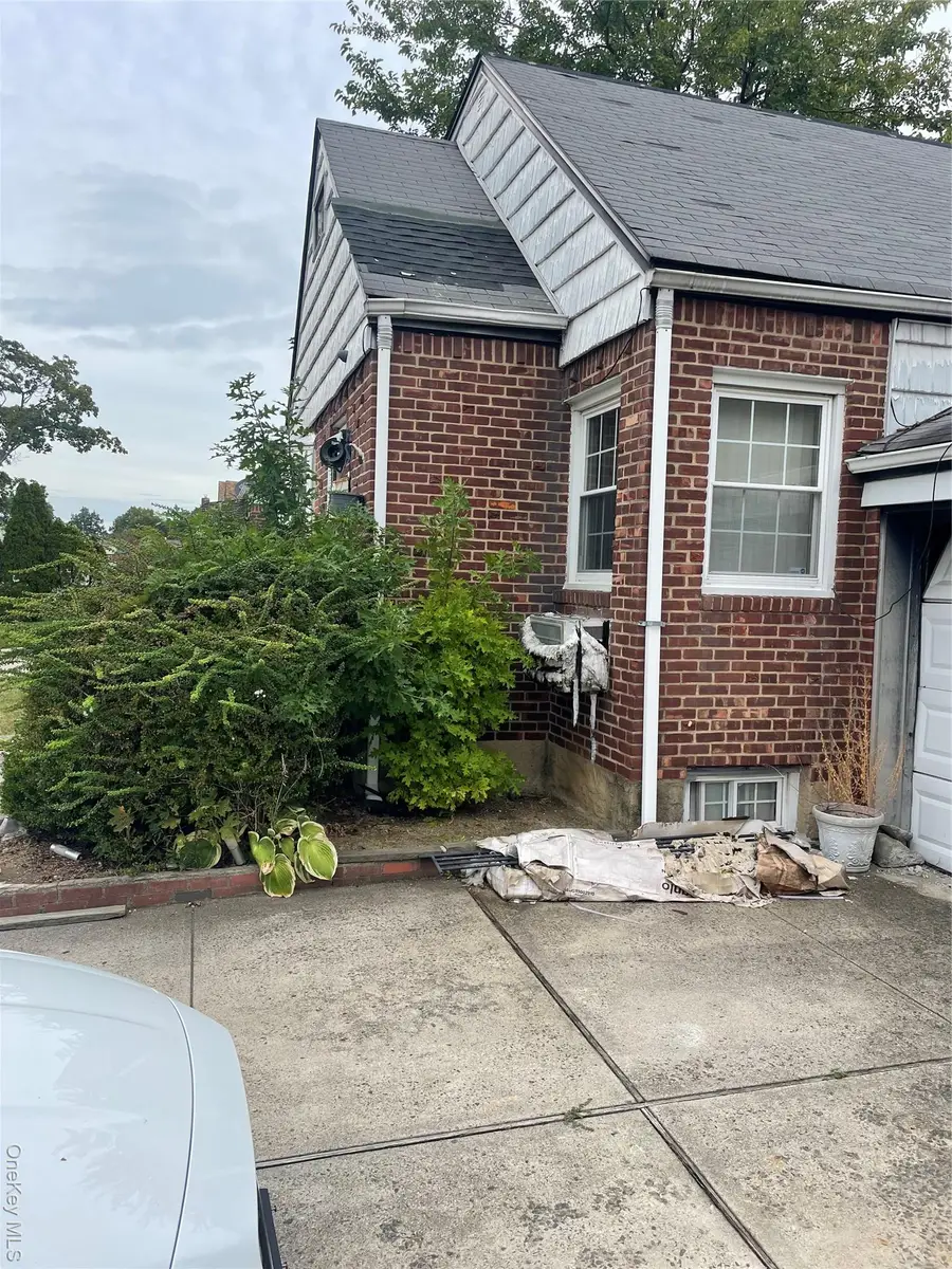 41 Kingston Street, Elmont, NY 11003 - Image #2