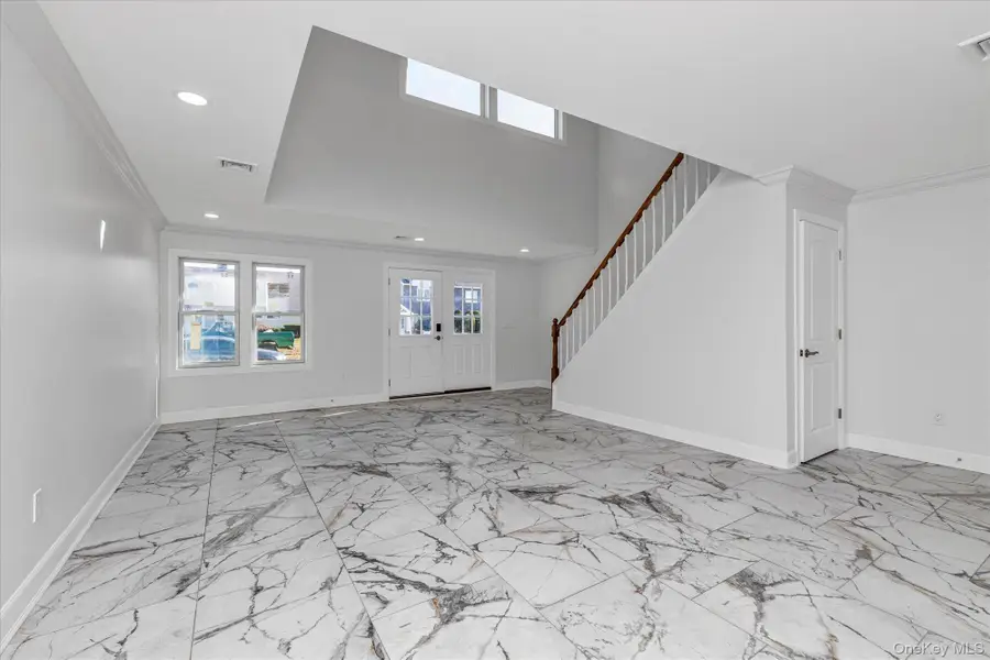 33 Prentice Road, Levittown, NY 11756 - Image #3