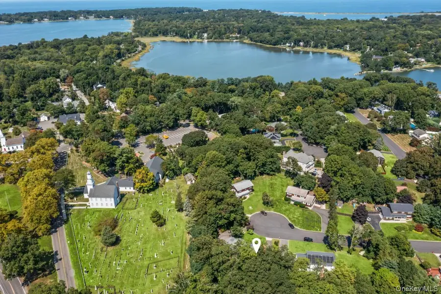 6 Vingut Lane, Setauket, NY 11733 - Image #2