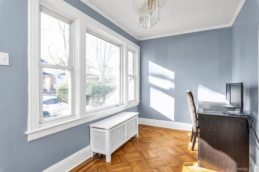 8835 Vanderveer Street, Queens Village, NY 11427 - Image #3