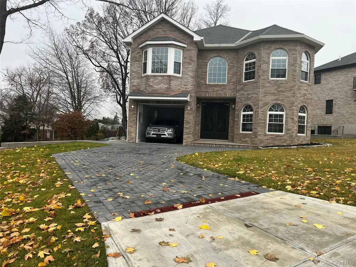 23 Sunlight Hill, Yonkers, NY 10704 - Image #1