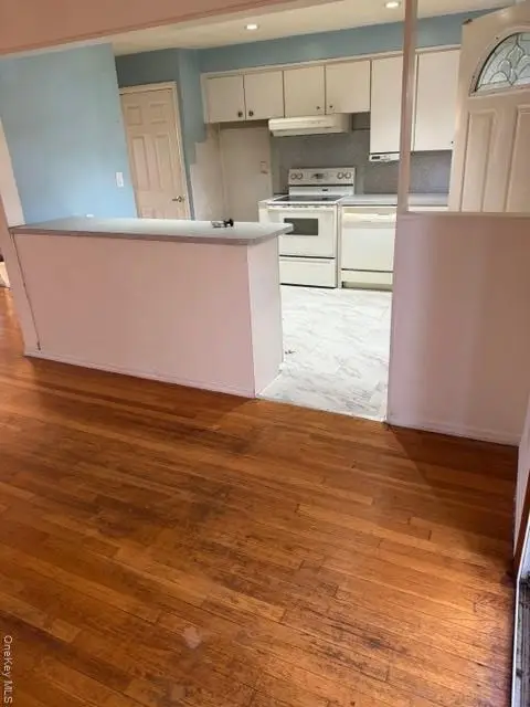 561 Woodbury Road, Plainview, NY 11803 - Image #3