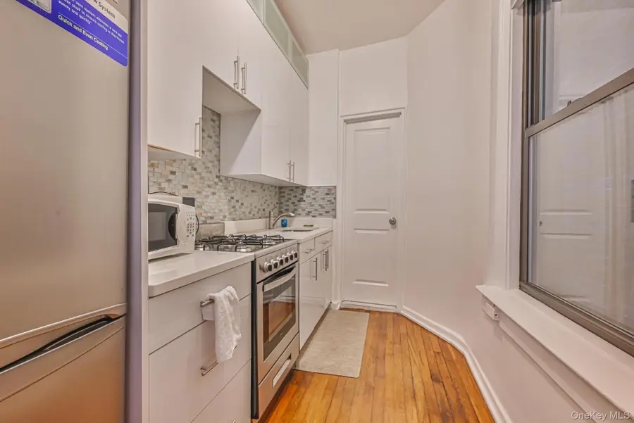 228 W 17th Street #2b, Manhattan, NY 10011 - Image #3