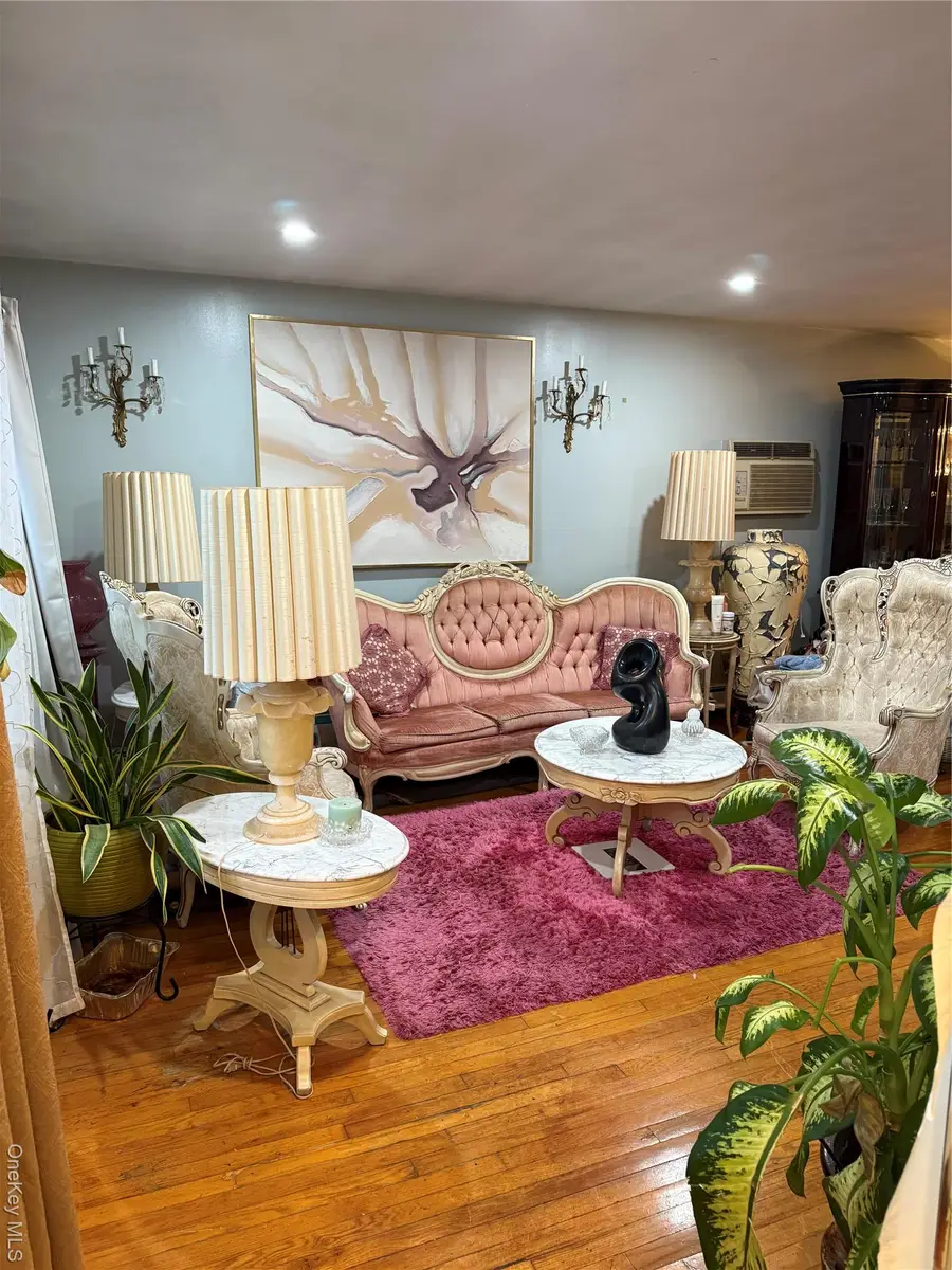 13639 220th Place, Laurelton, NY 11413 - Image #2