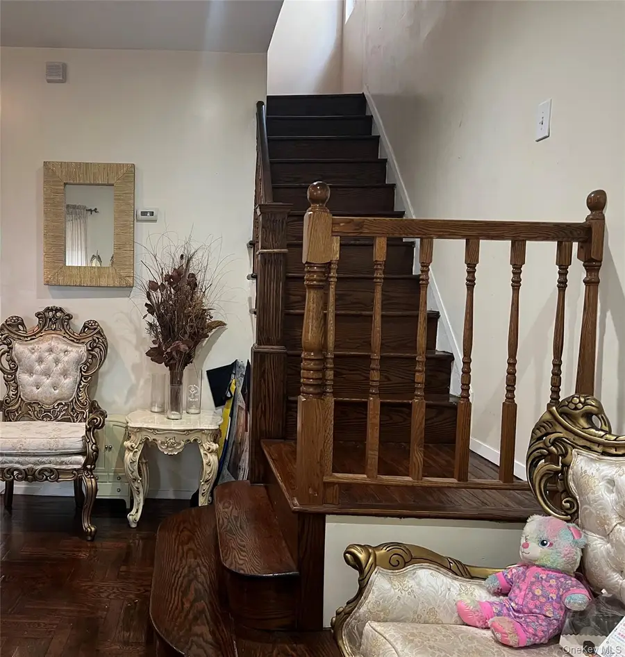 104-09 201 Street, Saint Albans, NY 11412 - Image #3