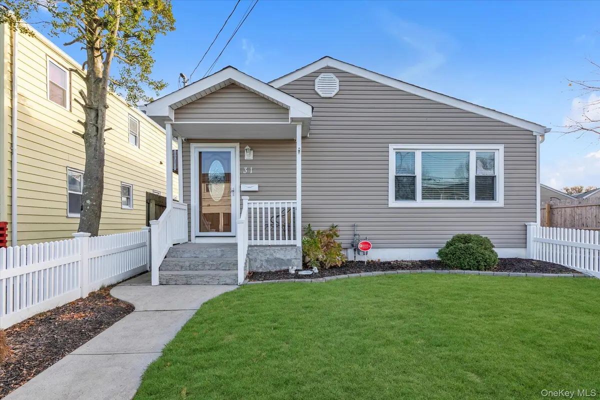 31 Piave Terrace, Lindenhurst, NY 11757 - Image #1