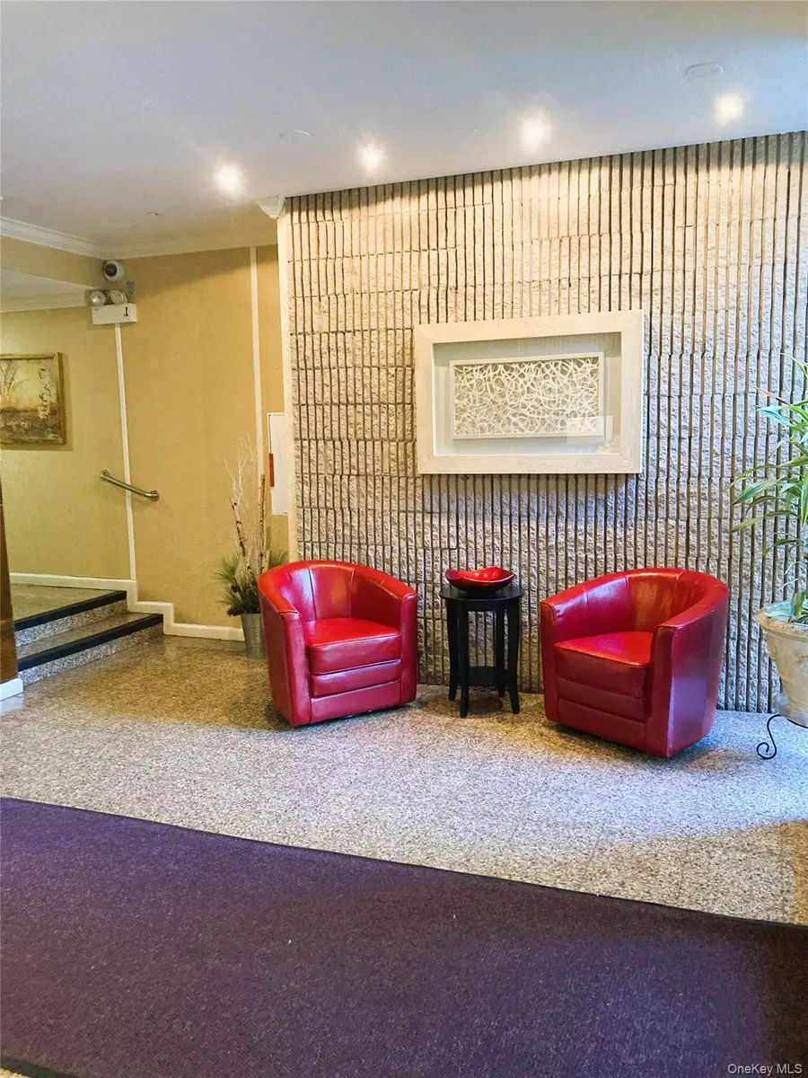 130 Colonial Parkway #1C, Yonkers, NY 10710 - Image #2