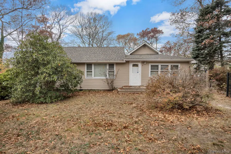 8 Evergreen Road, Rocky Point, NY 11778 - Image #3