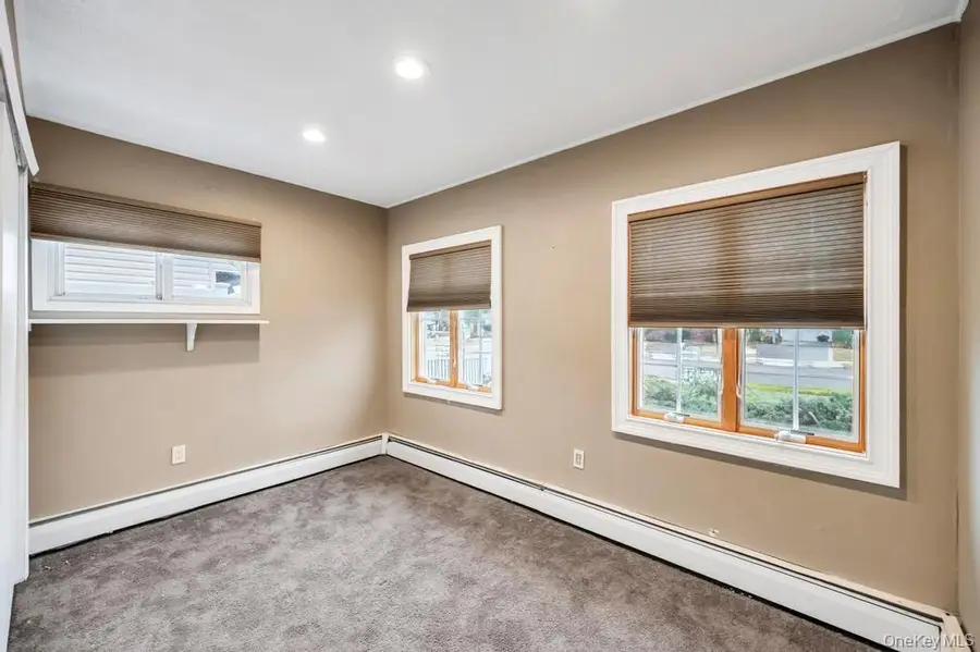 143 Blacksmith Road E, Levittown, NY 11756 - Image #3