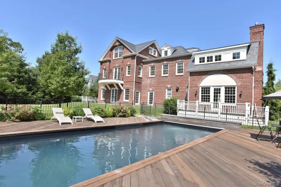 5020 Grosvenor Avenue, Bronx, NY 10471 - Image #2