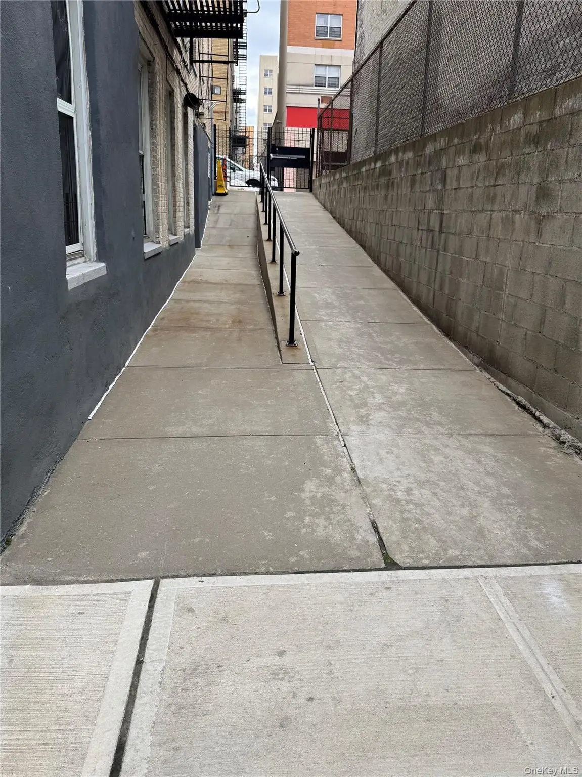 2081 Cruger Avenue Cruger #1K, Bronx, NY 10462 - Image #1