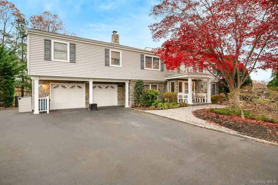 17 Thide Court, Smithtown, NY 11787 - Image #3