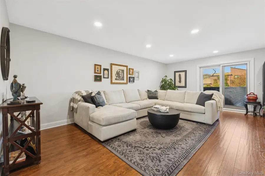 56 Stonegate Drive, Staten Island, NY 10304 - Image #2