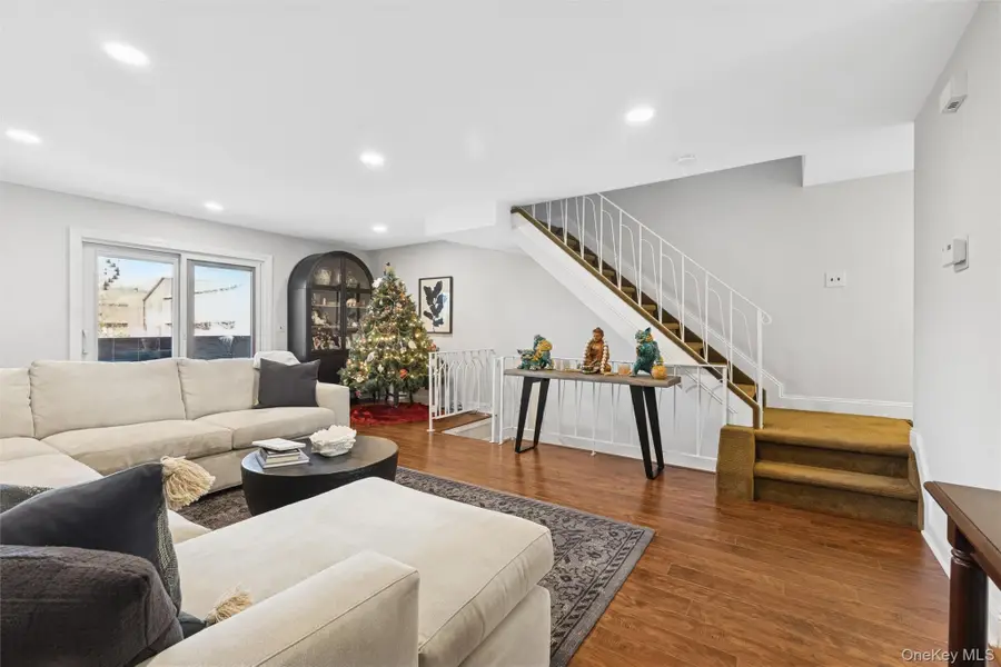 56 Stonegate Drive, Staten Island, NY 10304 - Image #3
