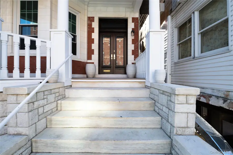 330 E 198th Street, Bronx, NY 10458 - #3