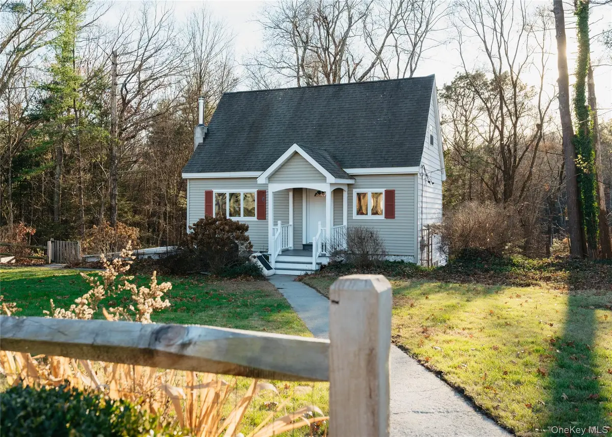 18 Mountainview Avenue, Rosendale, NY 12472 - Image #1