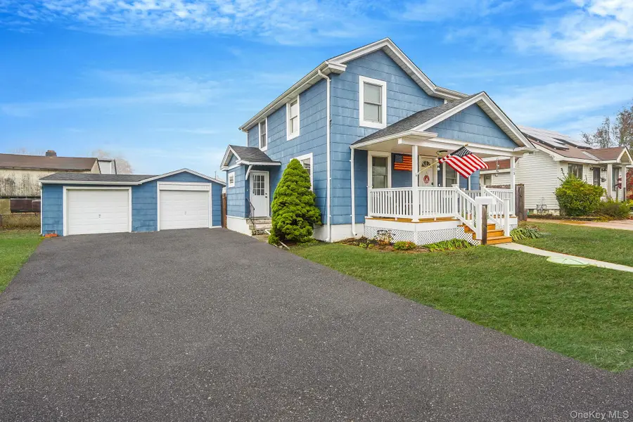 15 Cedar Grove Court, Patchogue, NY 11772 - Image #3