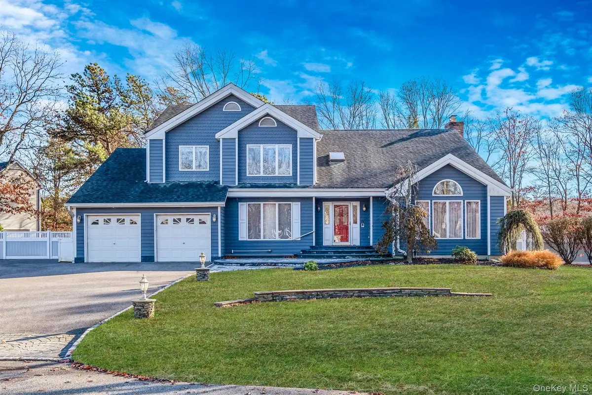 10 Cori Lane, Bohemia, NY 11716 - Image #1