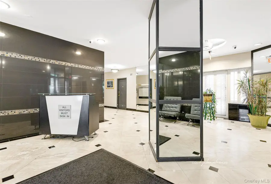 67-30 Clyde Street #6W, Forest Hills, NY 11375 - Image #3