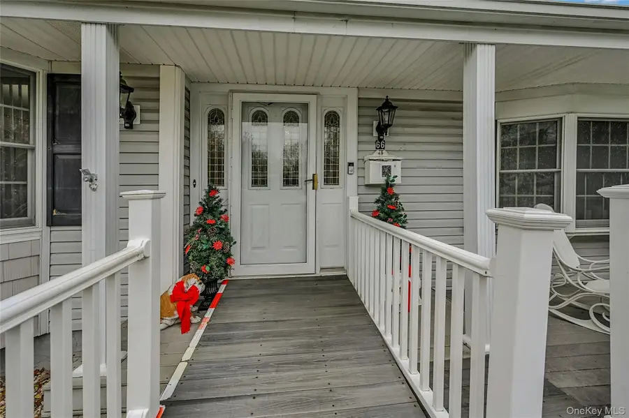 66 Rosemary Place, East Islip, NY 11730 - Image #3