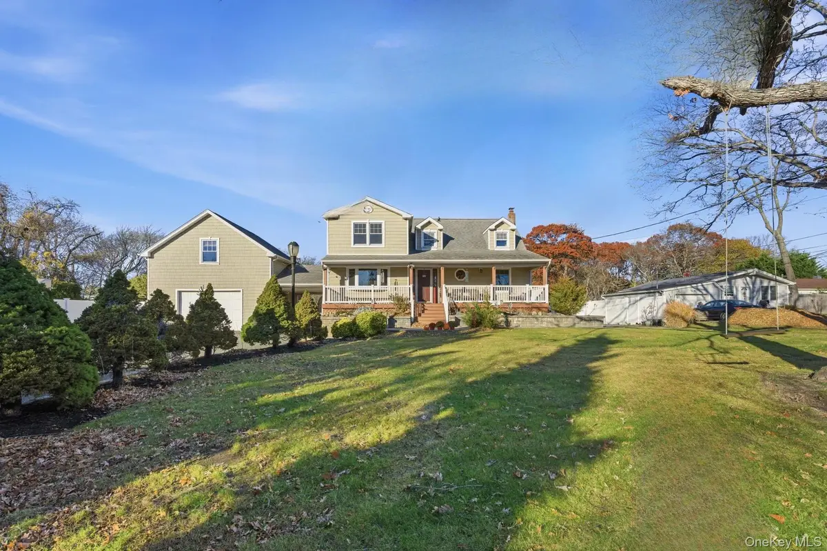2011 Orinoco Drive, West Islip, NY 11795 - Image #1