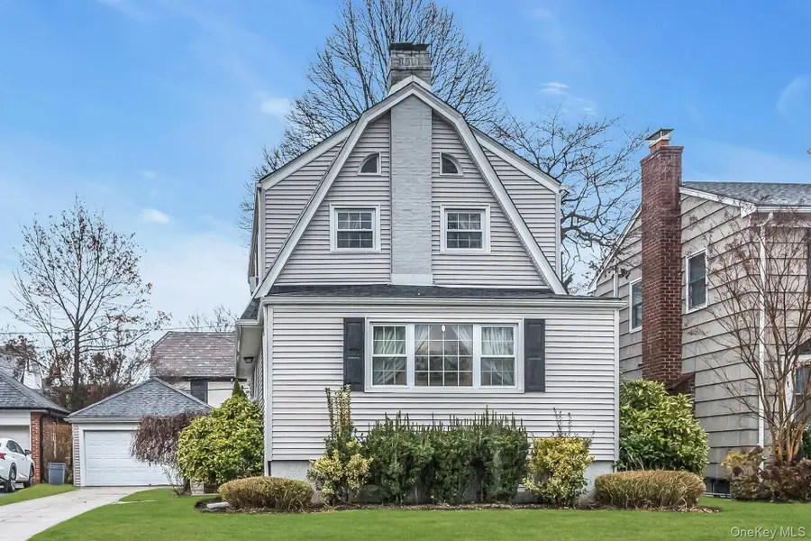 55 Willow Street, Garden City, NY 11530 - Image #2