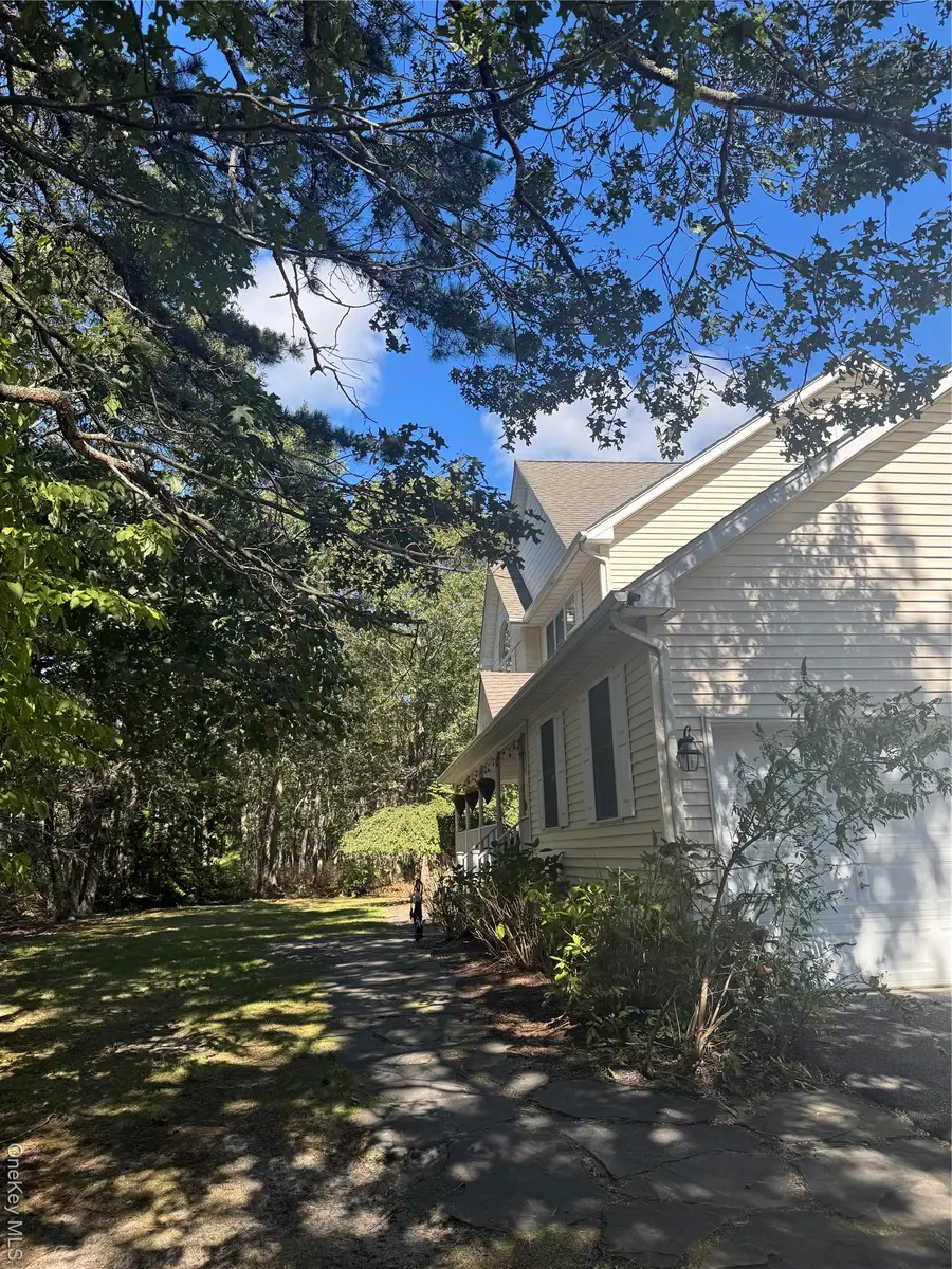 43 N Cozine Road, Manorville, NY 11949 - Image #3