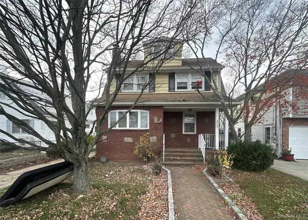 2922 Oceanside Road, Oceanside, NY 11572