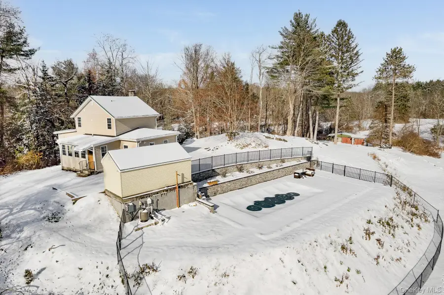 104 S Quaker Lane, Hyde Park, NY 12538 - Image #3