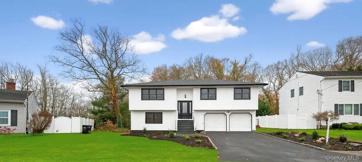 27 Claire Lane, Sayville, NY 11782 - Image #1